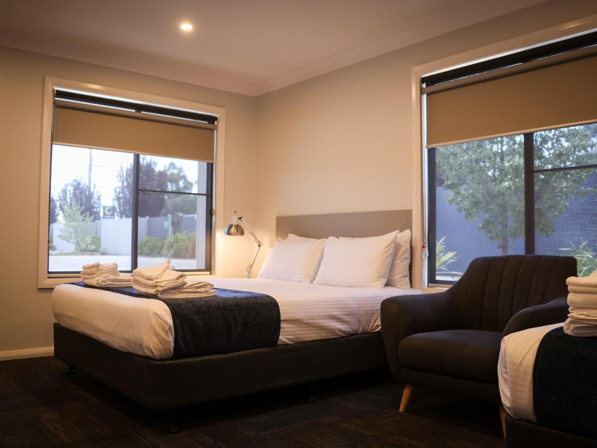 Eastend Studio Apartments Dubbo Bagian luar foto
